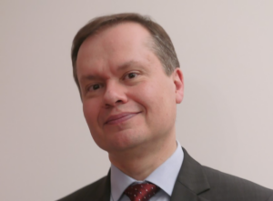 L’ingénieur en chef de l’armement Bertrand Jourlin dirige la mission des achats de défense du ministère des armées