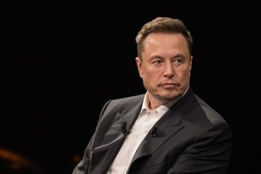 Elon Musk : un modèle de communication inspirant ou maladroit ?