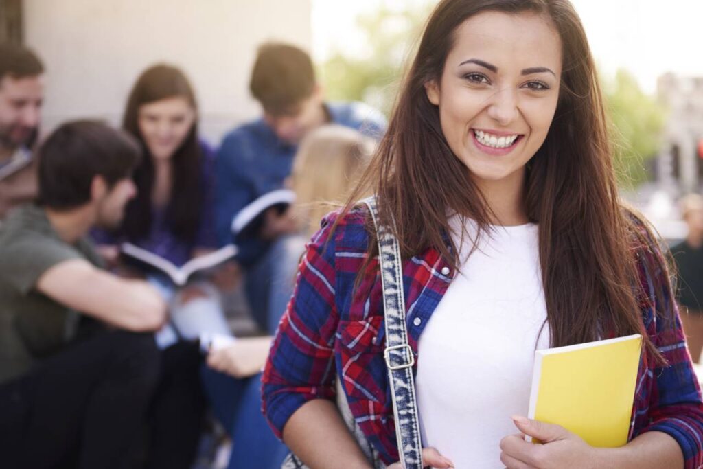 Le mois de la découverte des métiers est un évènement dédié aux jeunes, collégiens, lycéens, étudiants et leurs parents, vous permettra de rencontrer des professionnels de nombreux secteurs d'activités